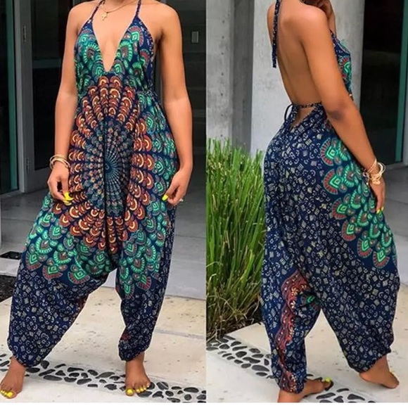 MAKE AN OFFER‼️Boho Backless Jumpsuit Jrs. Sizes - Picture 3 of 3